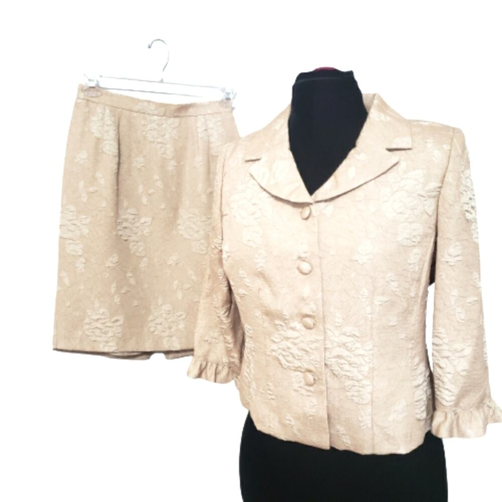 Vintage Miss Dorby Creamy‎ Tan Puff Floral Print Two-Piece Skirt Suit 10 Petite